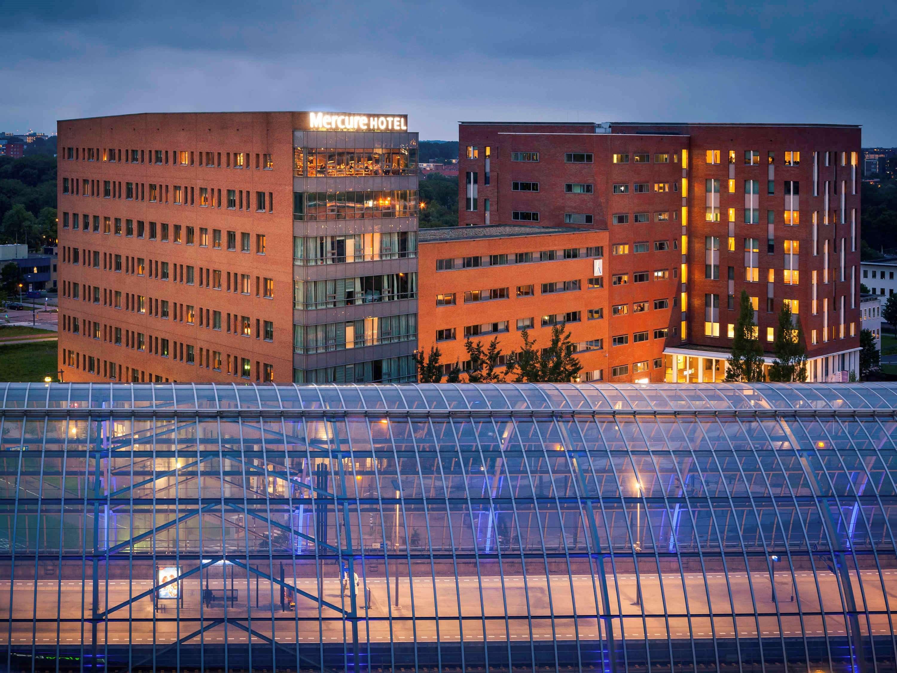 Hotel Mercure Amsterdam Sloterdijk Station Exterior foto